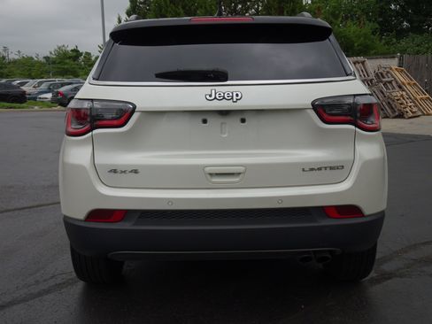 Used 2021 Jeep Compass Limited w/ Sun and Sound Group AWD/4WD image 8