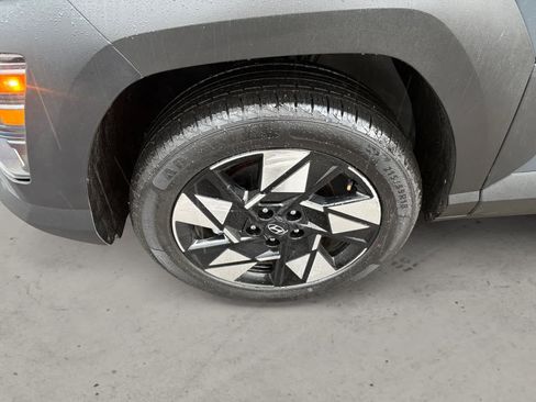 Used 2024 Hyundai Kona SEL AWD/4WD image 7