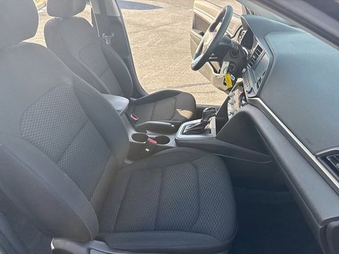 Used 2020 Hyundai Elantra SEL w/ Cargo Package (C1) image 17