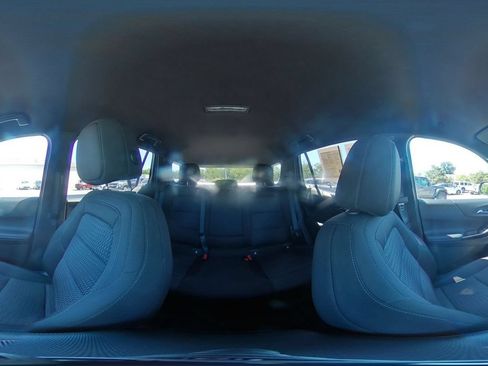 Used 2025 Chevrolet Equinox LT FWD image 43