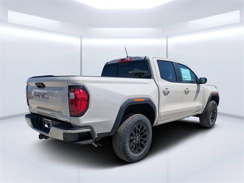 New 2026 GMC Canyon Elevation w/ Convenience Package image 4