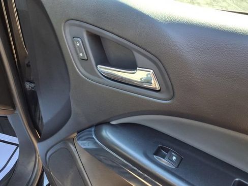 Used 2021 Chevrolet Colorado Z71 AWD/4WD image 47