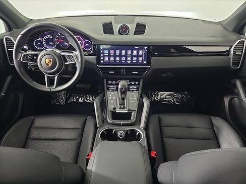 Certified 2023 Porsche Cayenne image 27