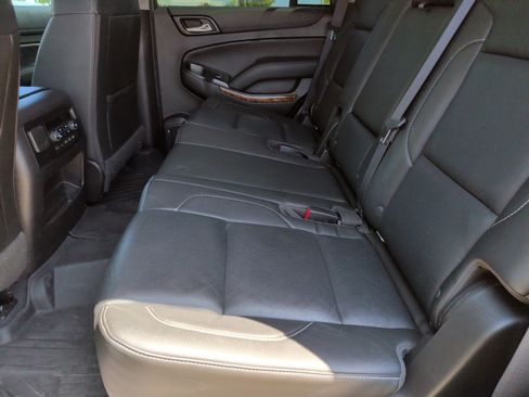 Used 2019 Chevrolet Tahoe Premier RWD image 38