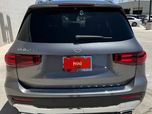Used 2026 Mercedes-Benz GLB 250 image 8