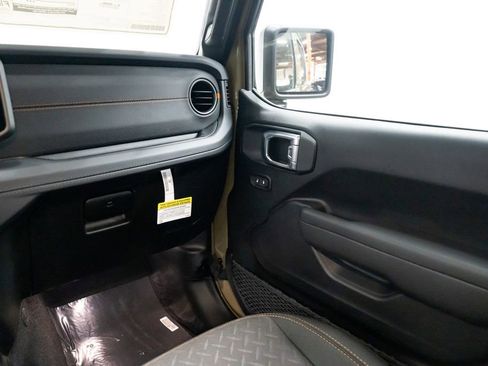 New 2026 Jeep Gladiator Mojave image 10