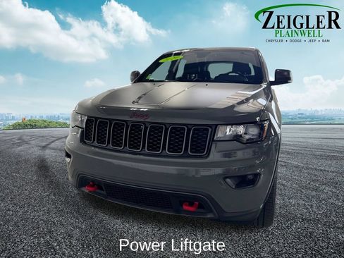 Used 2020 Jeep Grand Cherokee Trailhawk w/ Trailhawk Luxury Group AWD/4WD image 9