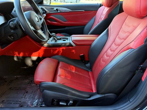 Certified 2025 BMW 840i Coupe w/ M Sport Professional Package image 21