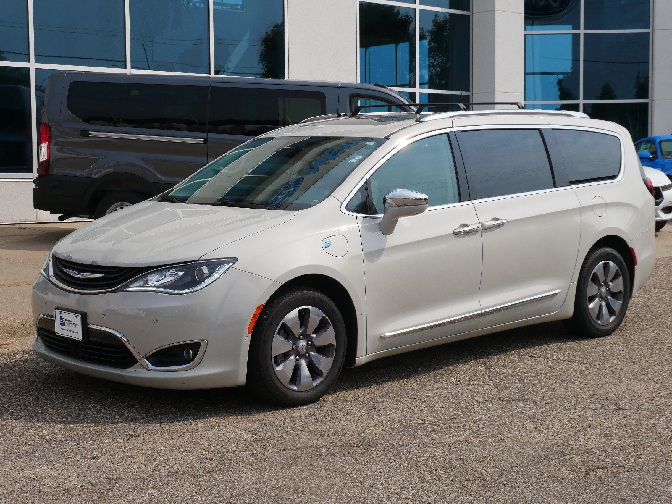 Used 2017 Chrysler Pacifica Platinum FWD image 25