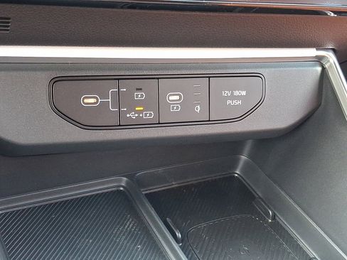 New 2026 Kia Carnival EX image 15