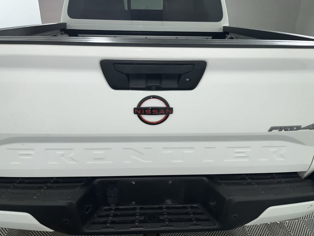 Used 2023 Nissan Frontier PRO-4X w/ Pro-4X Premium Package AWD/4WD image 11