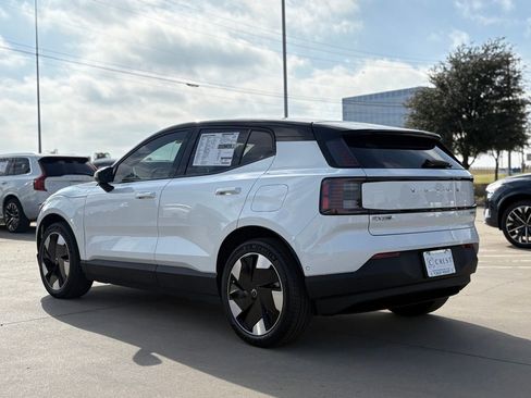 New 2026 Volvo EX30 Plus w/ Protection Package Premier image 5