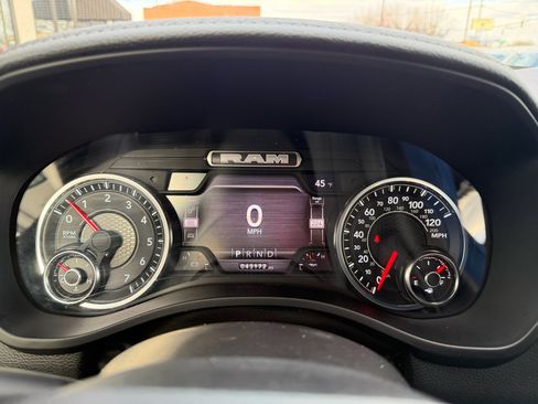 Used 2024 RAM 1500 Laramie image 16