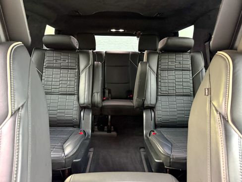 Certified 2023 Cadillac Escalade Sport Platinum image 11