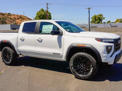 New 2026 GMC Canyon Elevation w/ Technology Package RWD image 6