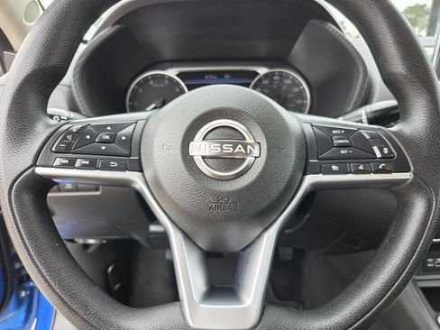 Used 2024 Nissan Sentra SV FWD image 7