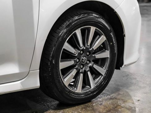 Used 2019 Toyota Sienna Limited Premium AWD/4WD image 48