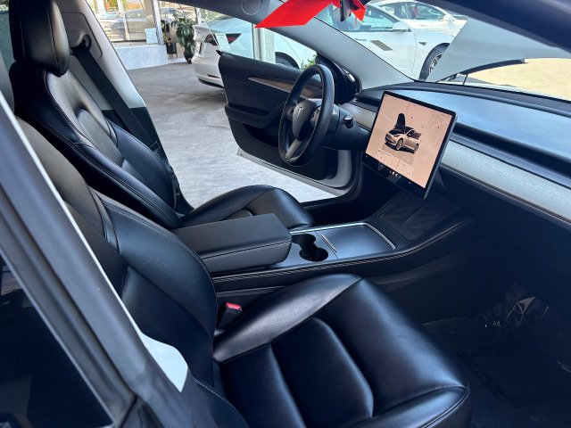 Used 2022 Tesla Model 3 Standard Range RWD image 18