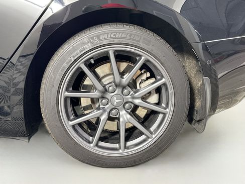 Used 2018 Tesla Model 3 RWD image 29