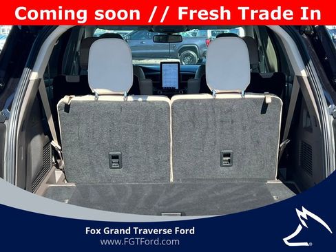 Certified 2023 Ford Explorer Platinum w/ Technology Package image 37