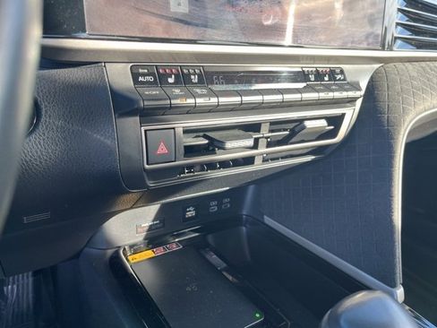 Used 2025 Toyota Camry XLE w/ Premium Package image 26