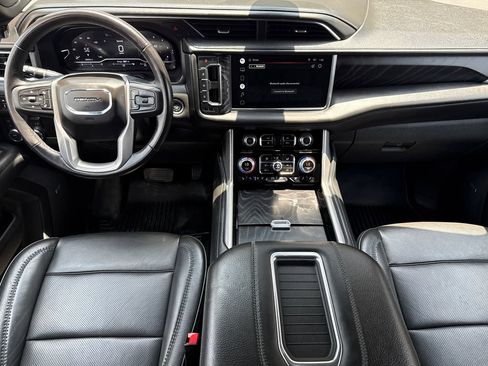 Used 2022 GMC Yukon Denali AWD/4WD image 12