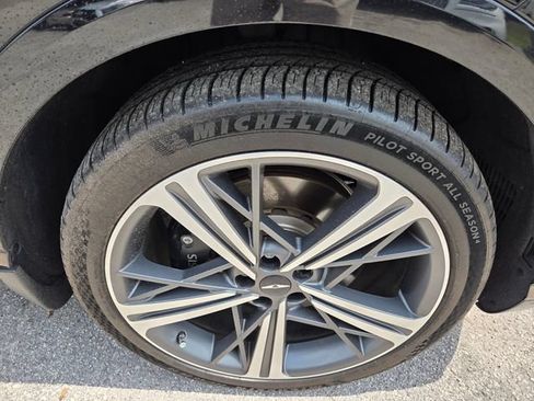 Used 2025 Genesis GV80 3.5T e-SC AWD/4WD image 10