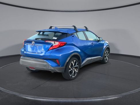 Used 2018 Toyota C-HR XLE FWD image 8