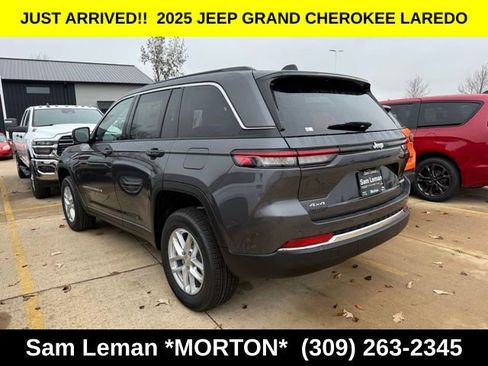 New 2025 Jeep Grand Cherokee 4WD image 13