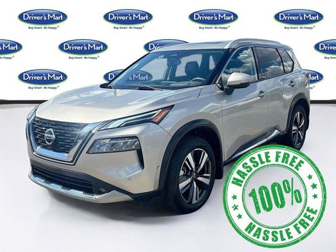 Used 2021 Nissan Rogue Platinum image 3