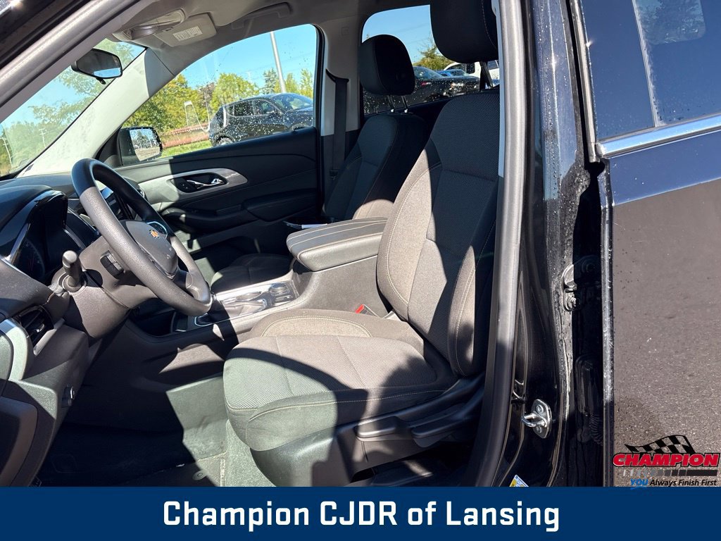 Used 2021 Chevrolet Traverse LS w/ LPO, Blackout Package FWD image 11