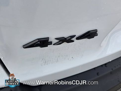 Used 2023 Jeep Cherokee Altitude Lux AWD/4WD image 12