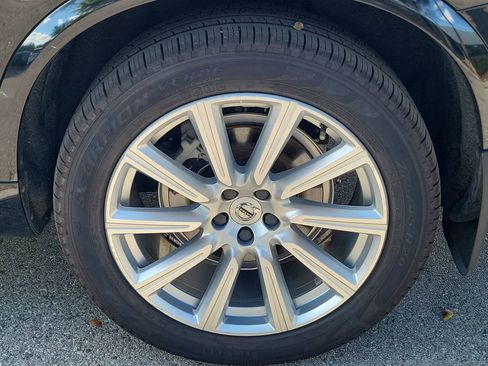 Used 2021 Volvo XC90 T6 R-Design w/ Protection Package Premier AWD/4WD image 12