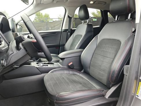 Used 2022 Ford Escape SEL w/ SEL Stealth AWD Package image 13