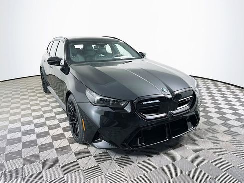 New 2026 BMW M5 Touring image 2