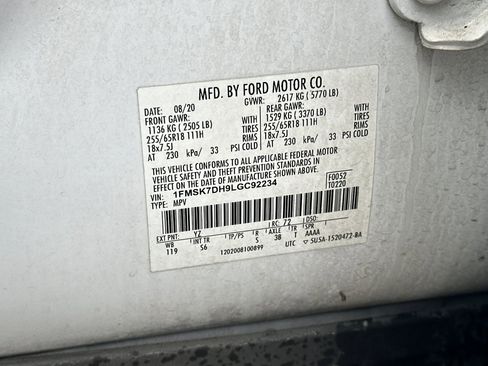 Used 2020 Ford Explorer XLT w/ Equipment Group 202A image 30