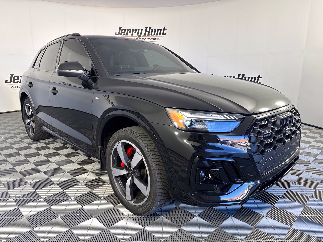 Used 2024 Audi Q5 2.0T Prestige w/ Prestige Package AWD/4WD image 6