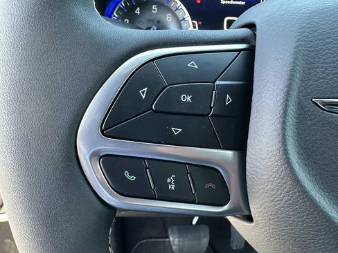 New 2026 Chrysler Voyager LX image 26