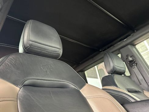 Used 2023 Ford Bronco Wildtrak image 17