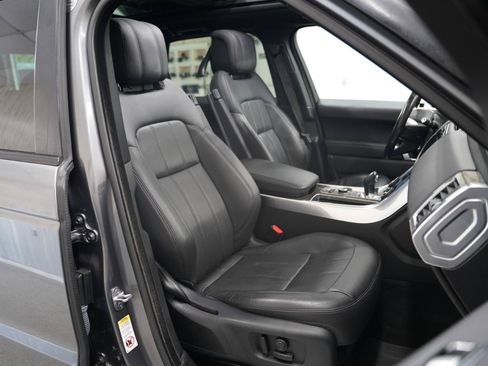 Used 2018 Land Rover Range Rover Sport HSE AWD/4WD image 31