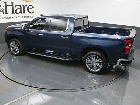 Used 2022 Chevrolet Silverado 1500 LTZ w/ LTZ Premium Package image 41