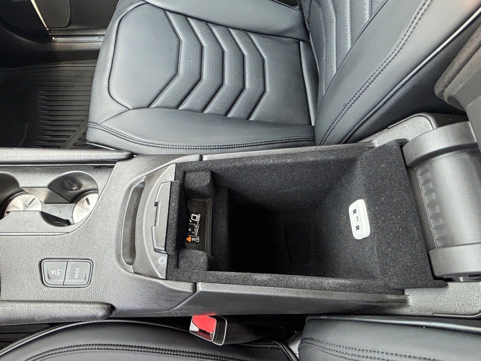 Used 2017 Cadillac XT5 Premium Luxury FWD image 18