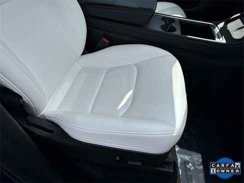 Used 2023 Tesla Model Y Long Range image 10