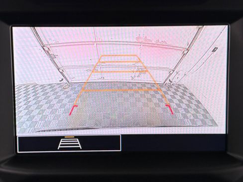 Used 2025 Chevrolet Silverado 1500 W/T image 18