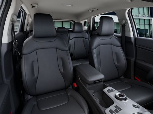 New 2026 Kia Sportage EX AWD/4WD image 16