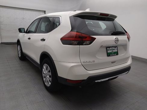 Used 2020 Nissan Rogue S FWD image 5