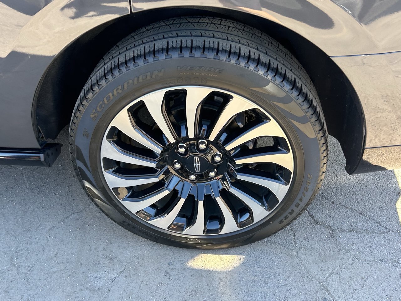 Used 2024 Lincoln Navigator Black Label AWD/4WD image 11