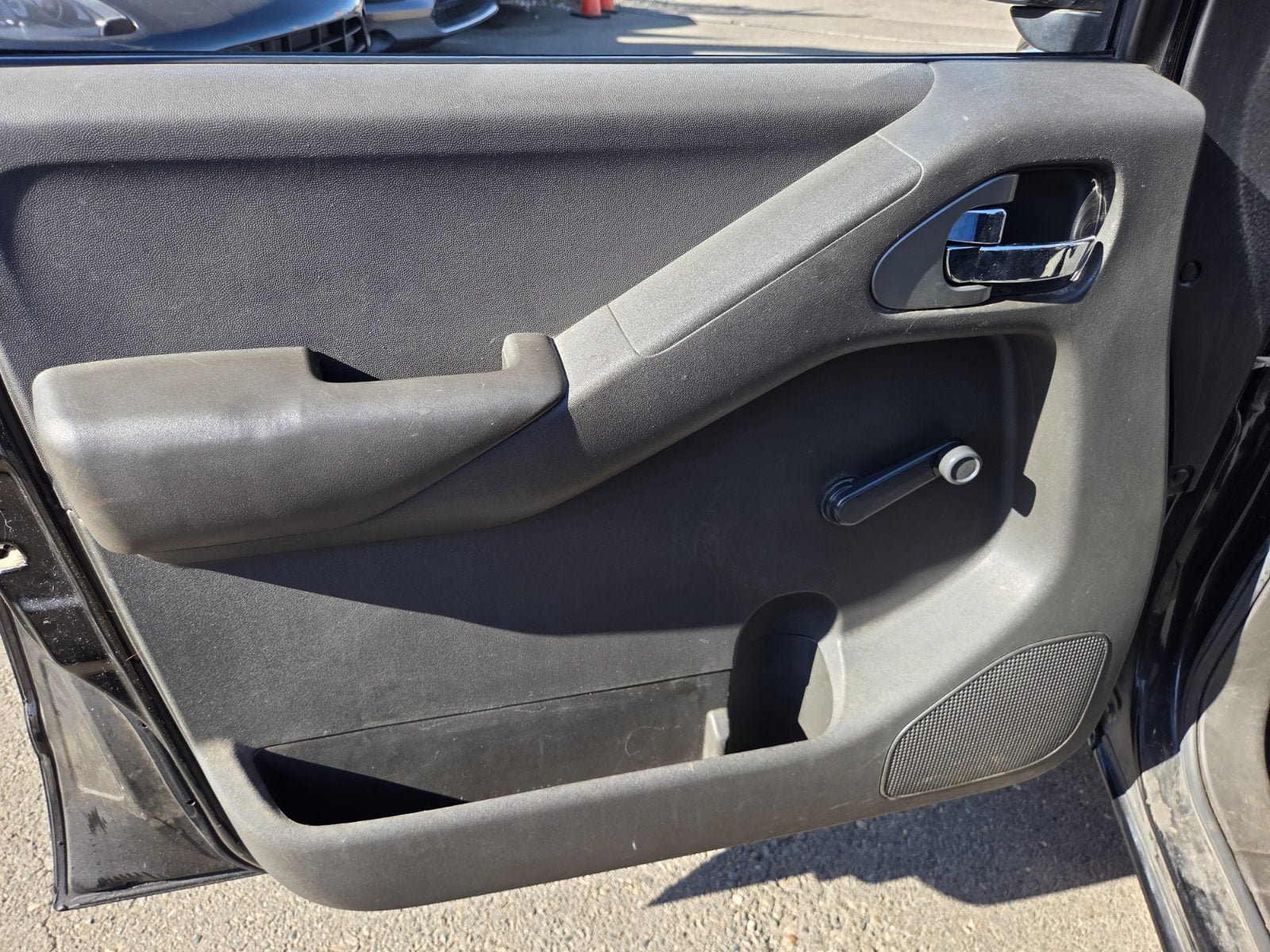 Used 2006 Nissan Frontier XE w/ (G01) XE Preferred Pkg RWD image 7