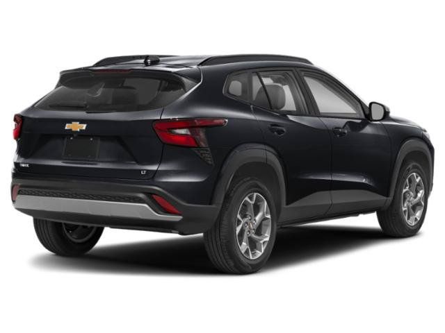 Used 2025 Chevrolet Trax LT w/ Driver Confidence Package FWD image 2