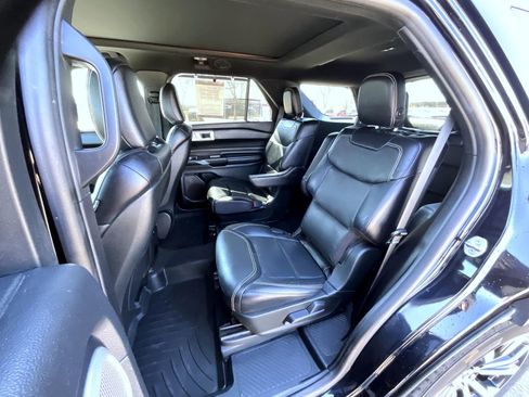 Used 2020 Ford Explorer ST image 21